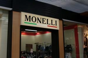 Кассетон<br />
Магазин детской одежды «Monelli»<br />
ТРЦ «Акрополь»